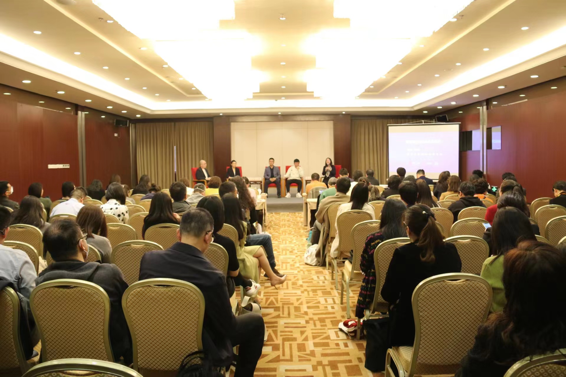 6-语言服务行业专场交流会3分论坛现场.jpg
